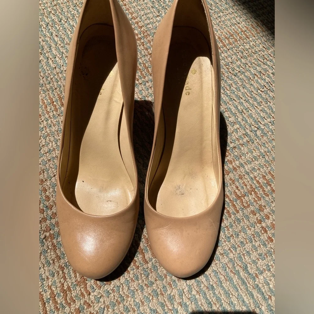 Kate Spade Nude Pump with Lucite Heel❣️ - Picture 2 of 12